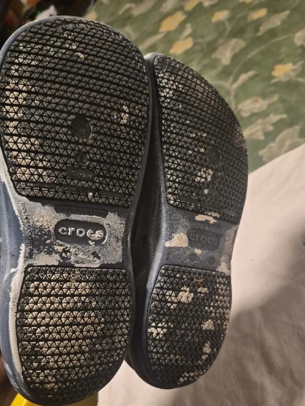 CROCS Kids Slip-On Clogs in Navy and White Contrast